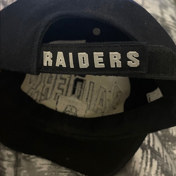 Pearson Black Sports Cap - Picture 3 of 4